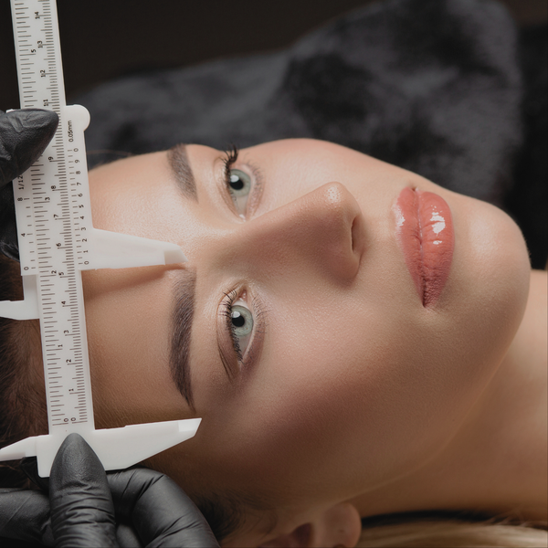 Perte de sourcils femmes